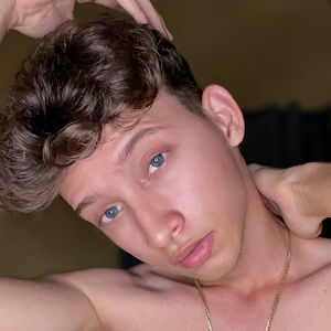 Meet your Posher, Ernesto